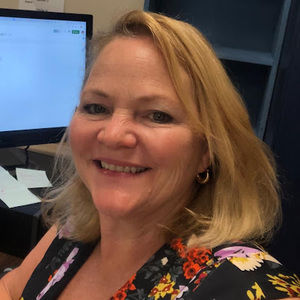 Meet your Posher, Lorraine